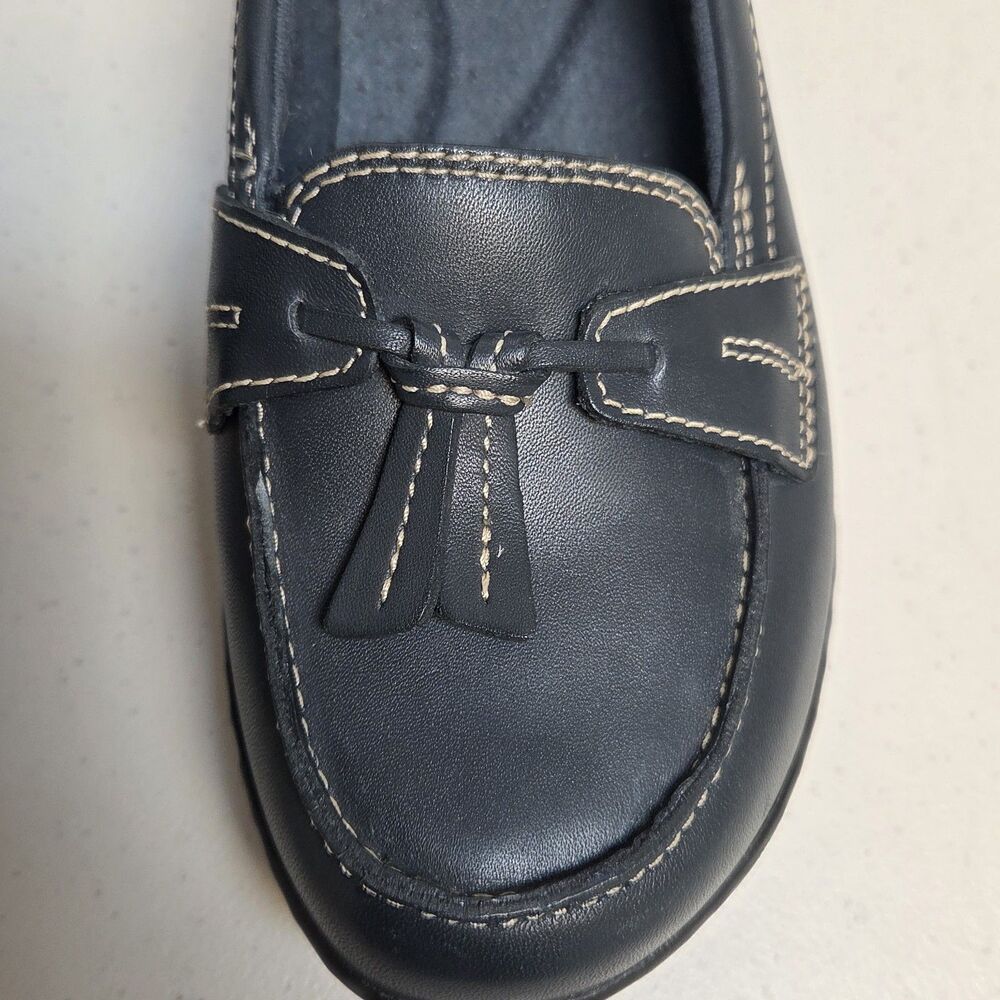 Clarks ASHLAND BUBBLE Tassel Loafer Womens  8.5W  Wide Blue Leather Slip-on Mocs - Picture 6 of 16